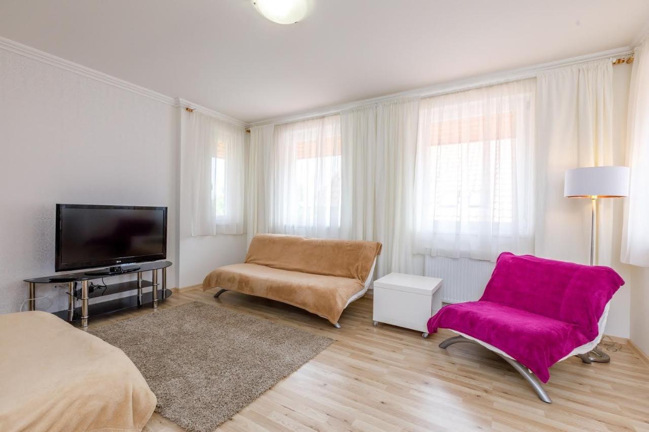 Andi Apartman ヘーヴィーズ エクステリア 写真
