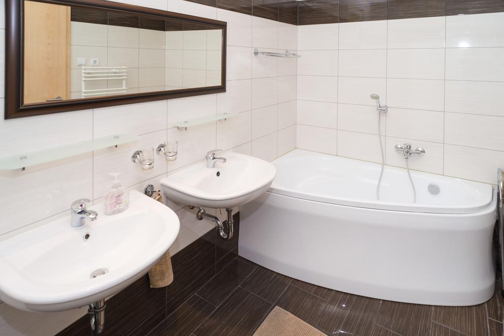 Andi Apartman ヘーヴィーズ エクステリア 写真